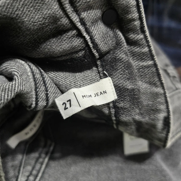 PacSun Ripped Mom Jeans in Faded Black, Tapered Leg, Ankle Length, Sz 27, EUC! - Picture 11 of 13